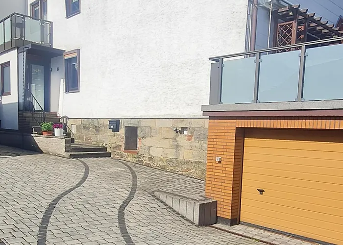 Schoene Ferienwohnung Mit Balkon Und Terrasse In Ruhiger Lage