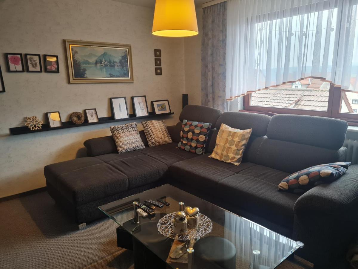 Schoene Mit Balkon Und Terrasse In Ruhiger Lage