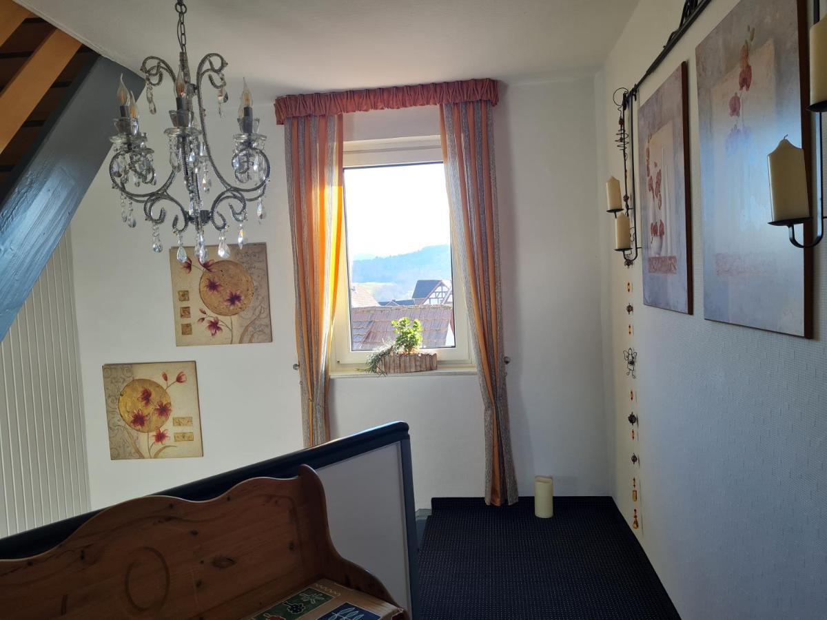 Schoene Mit Balkon Und Terrasse In Ruhiger Lage Apartment