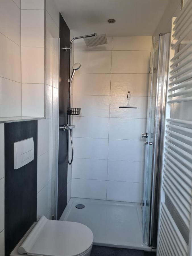 Schoene Mit Balkon Und Terrasse In Ruhiger Lage * Helsa